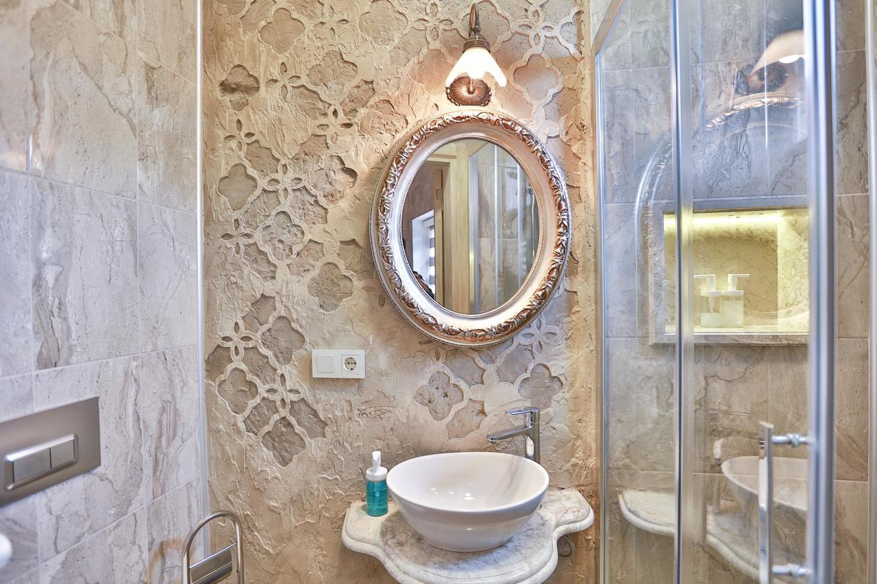 Flats Company -Mujgan Apartment อิสตันบูล ภายนอก รูปภาพ